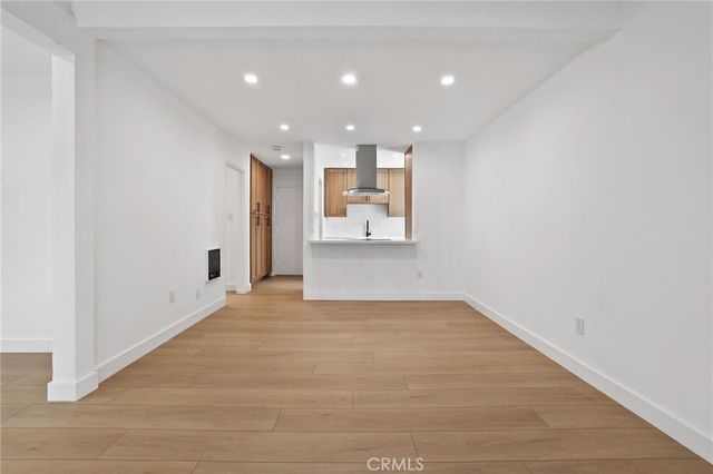 1030 W Macarthur 90, Santa Ana, CA 92707