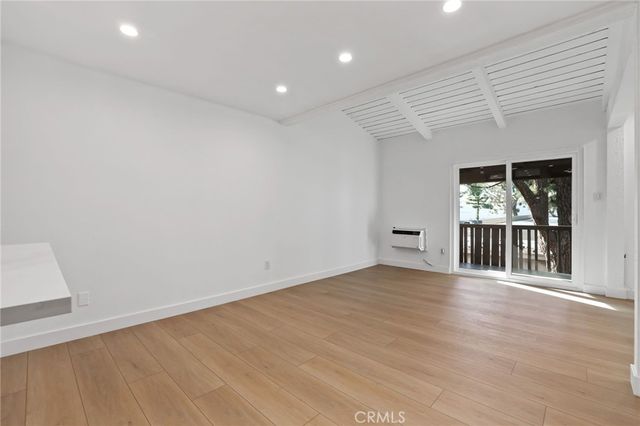 1030 W Macarthur 90, Santa Ana, CA 92707