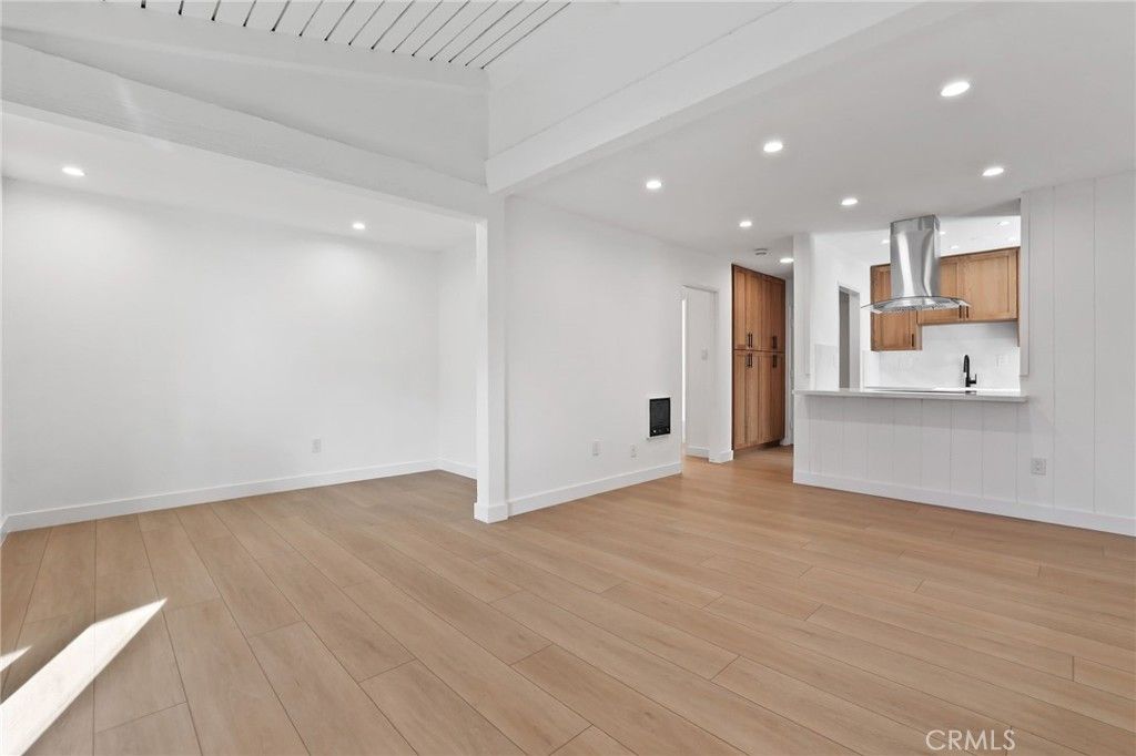 1030 W Macarthur 90, Santa Ana, CA 92707