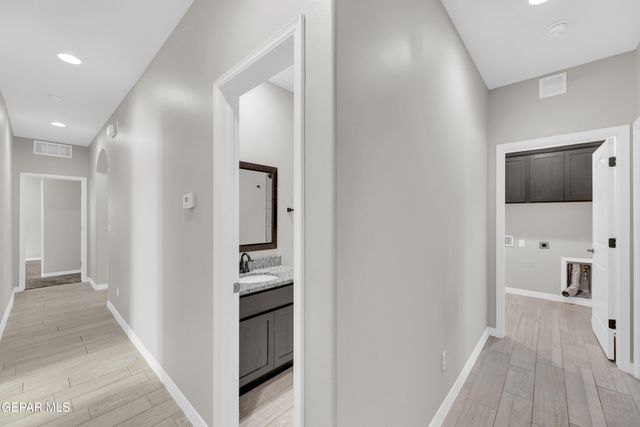 10613 HIDDEN PALM Place, El Paso, TX 79924