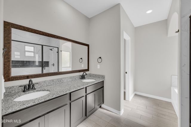 10613 HIDDEN PALM Place, El Paso, TX 79924