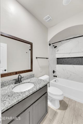 10613 HIDDEN PALM Place, El Paso, TX 79924