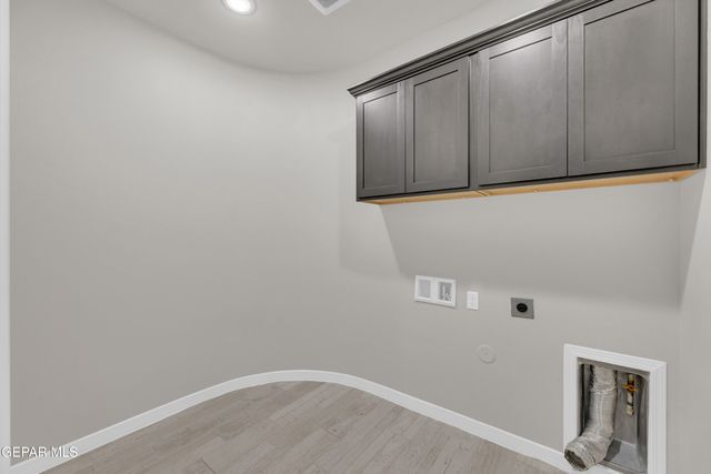 10613 HIDDEN PALM Place, El Paso, TX 79924