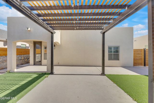 10613 HIDDEN PALM Place, El Paso, TX 79924