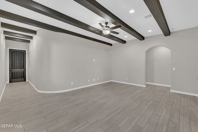 10613 HIDDEN PALM Place, El Paso, TX 79924