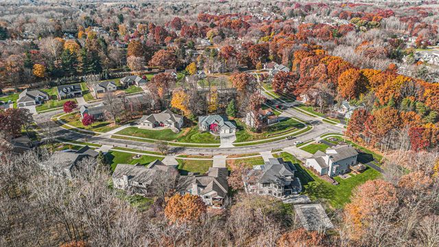 1969 Oak Hollow Road Nw, City Of Grand Rapids, MI 49504