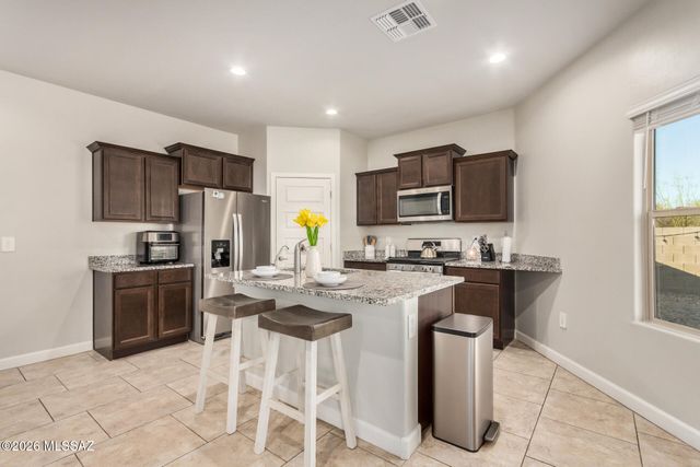 17949 S Whispering Glen Path, Sahuarita, AZ 85629