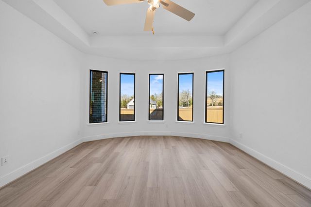 10290 Bluegill Crest Drive, Willis, TX 77318