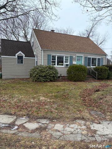 65 Eastern Parkway, Milford, CT 06460