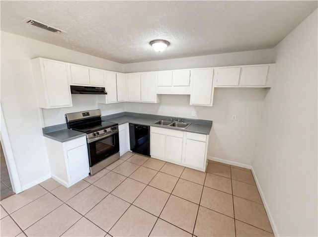 2405 Eric Lane, Douglasville, GA 30135