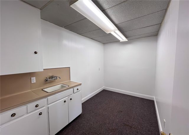 333 W Broadway Ave, Portland, TX 78374