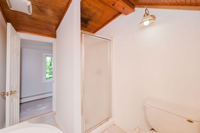 13 Luscomb Ln, New Bedford, MA 02745