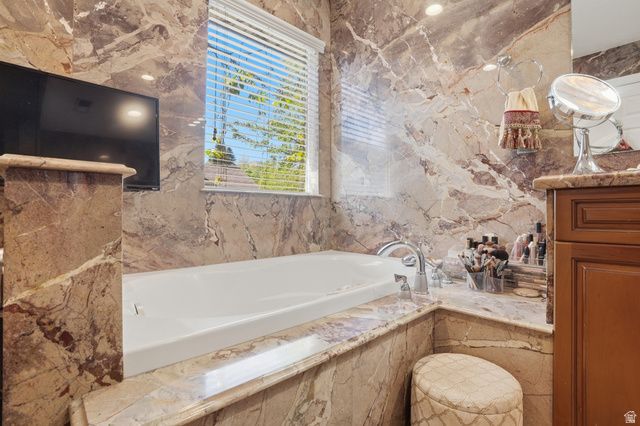 15139 S HOLLY GROVE CT, Draper, UT 84020