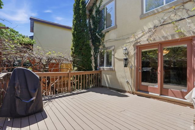 15139 S HOLLY GROVE CT, Draper, UT 84020