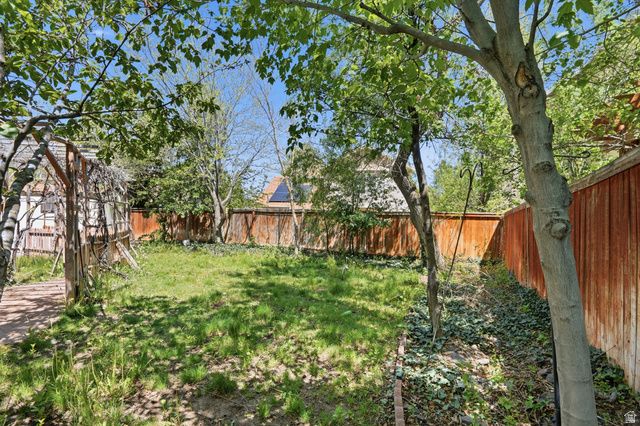 15139 S HOLLY GROVE CT, Draper, UT 84020
