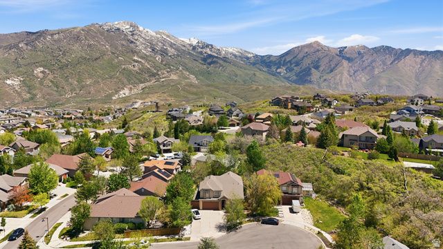 15139 S HOLLY GROVE CT, Draper, UT 84020