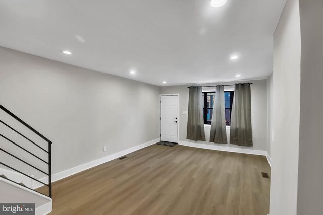 810 WATKINS ST, Philadelphia, PA 19148