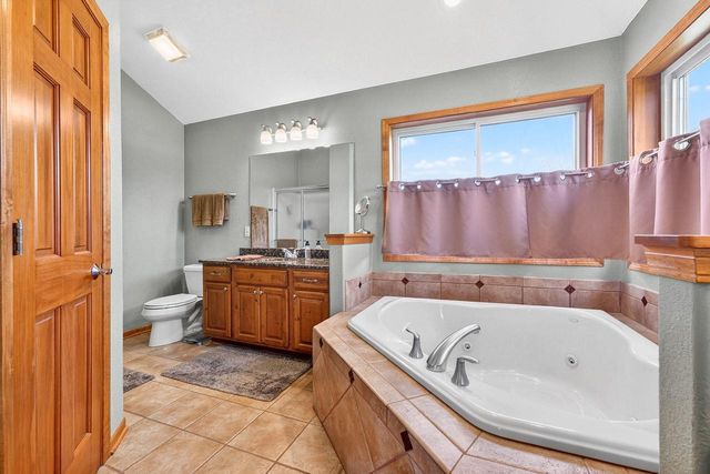N5187 Union Hill ROAD, Oconomowoc, WI 53066