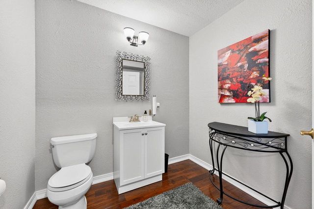 N5187 Union Hill ROAD, Oconomowoc, WI 53066