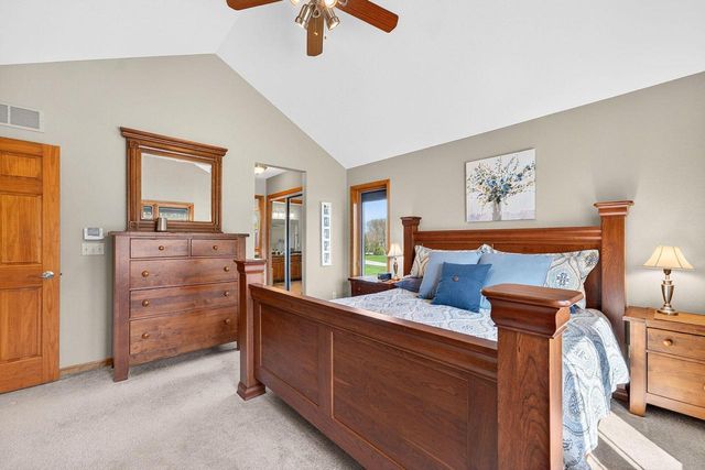 N5187 Union Hill ROAD, Oconomowoc, WI 53066