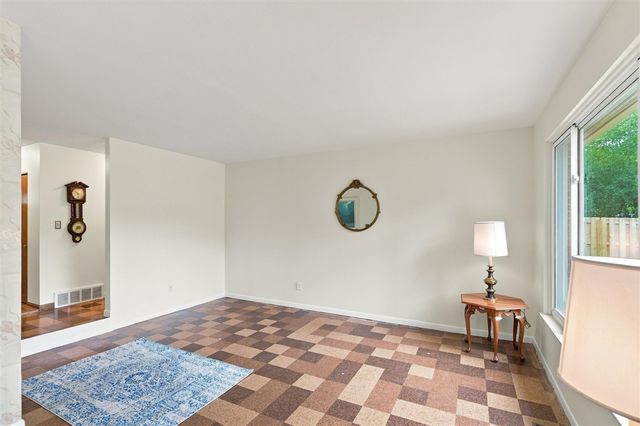 32460 Dunford Street, Farmington Hills, MI 48334