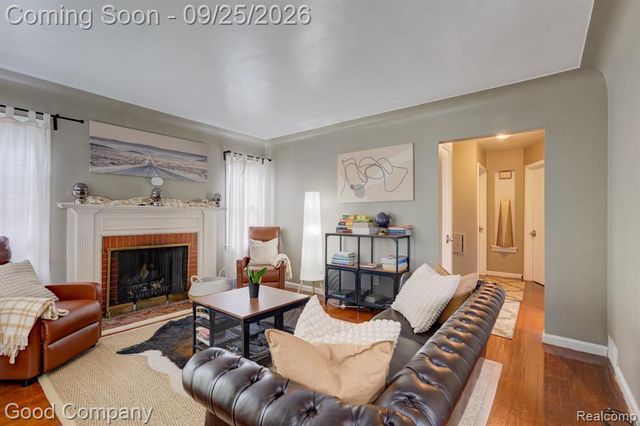 13935 Rutland Street, Detroit, MI 48227