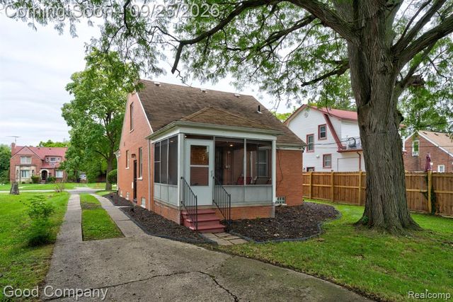 13935 Rutland Street, Detroit, MI 48227