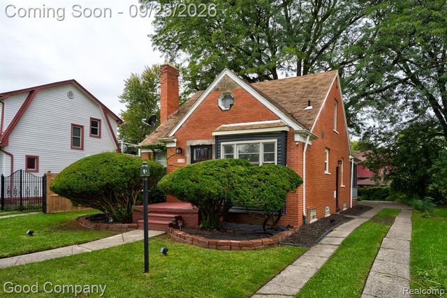 13935 Rutland Street, Detroit, MI 48227