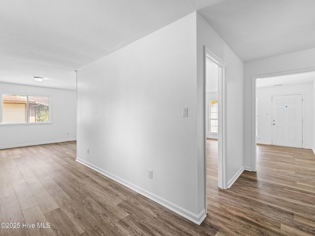 613 Kimberly Lane, Jacksonville, NC 28546