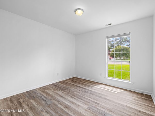 613 Kimberly Lane, Jacksonville, NC 28546