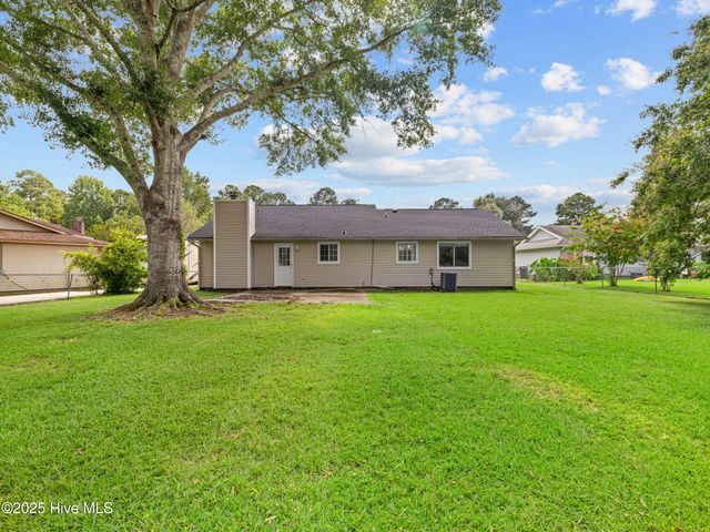 613 Kimberly Lane, Jacksonville, NC 28546