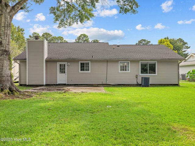 613 Kimberly Lane, Jacksonville, NC 28546