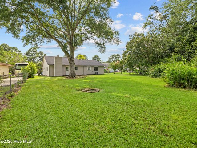 613 Kimberly Lane, Jacksonville, NC 28546