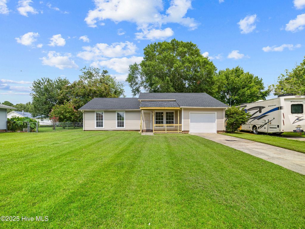 613 Kimberly Lane, Jacksonville, NC 28546