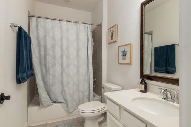 11211 Stirton, Tomball, TX 77375