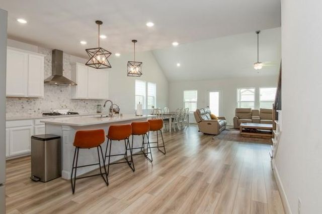 11211 Stirton, Tomball, TX 77375