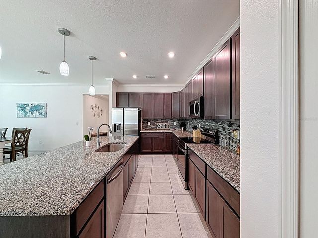 15018 DUSKY WARBLER ROAD, Weeki Wachee, FL 34614