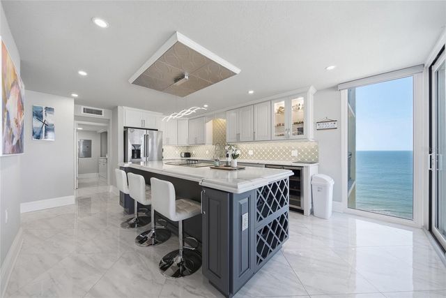 1390 GULF BOULEVARD PH 2, Clearwater Beach, FL 33767