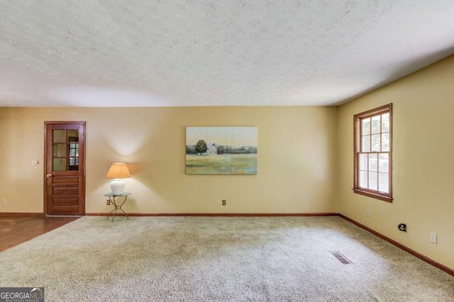 6050 Sandy Creek Road, Loganville, GA 30052