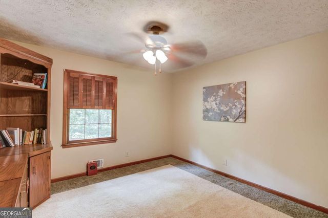 6050 Sandy Creek Road, Loganville, GA 30052