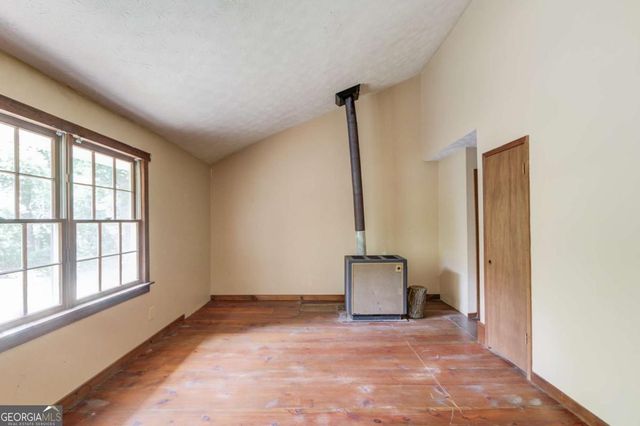 6050 Sandy Creek Road, Loganville, GA 30052