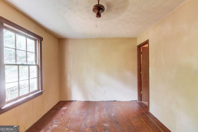 6050 Sandy Creek Road, Loganville, GA 30052