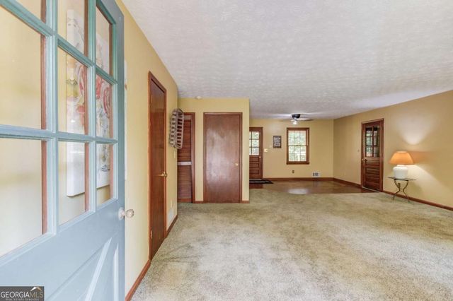 6050 Sandy Creek Road, Loganville, GA 30052