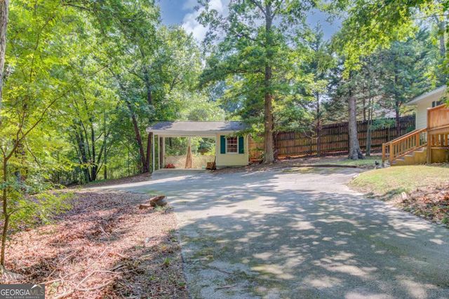 6050 Sandy Creek Road, Loganville, GA 30052