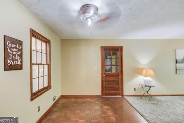 6050 Sandy Creek Road, Loganville, GA 30052
