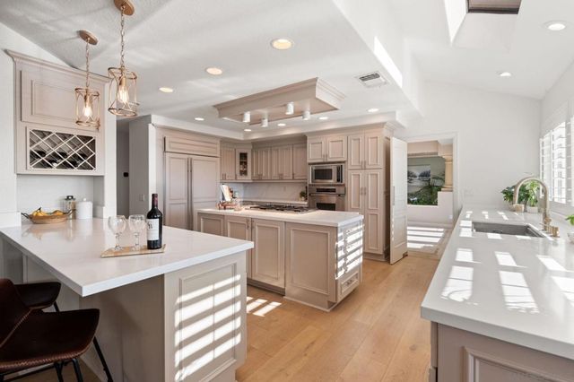 10776 Birch Bluff Ave, San Diego, CA 92131