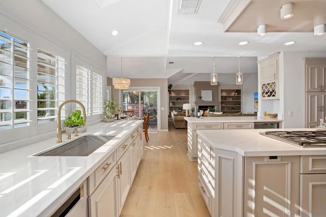 10776 Birch Bluff Ave, San Diego, CA 92131