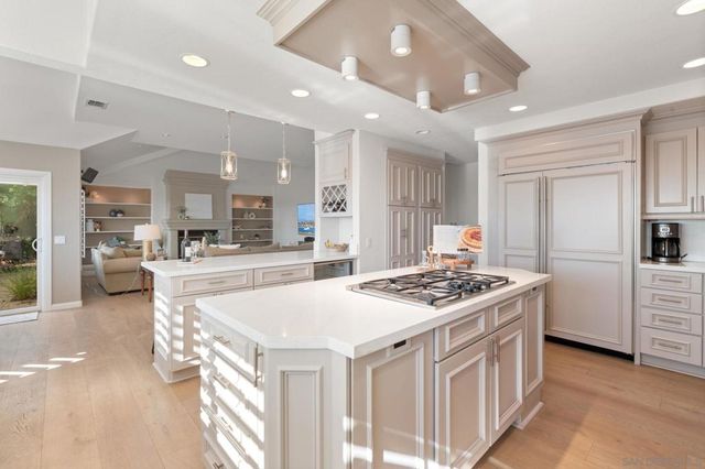 10776 Birch Bluff Ave, San Diego, CA 92131