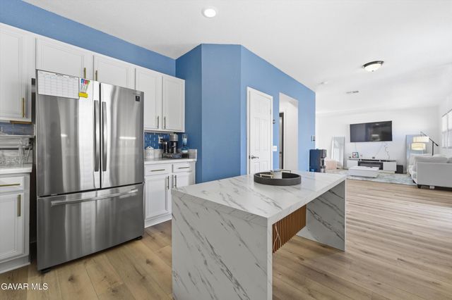 37515 Limelight Way, Palmdale, CA 93551