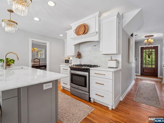 233 Park Avenue, Allendale, NJ 07401